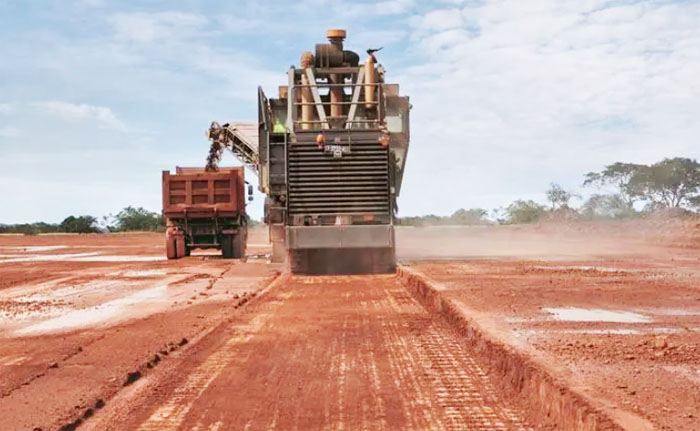 bauxite mining machine truck mine